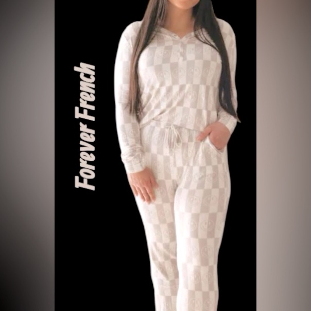 Forever French Women's Smile Checkerboard Bamboo Pajama Set - Size XXL